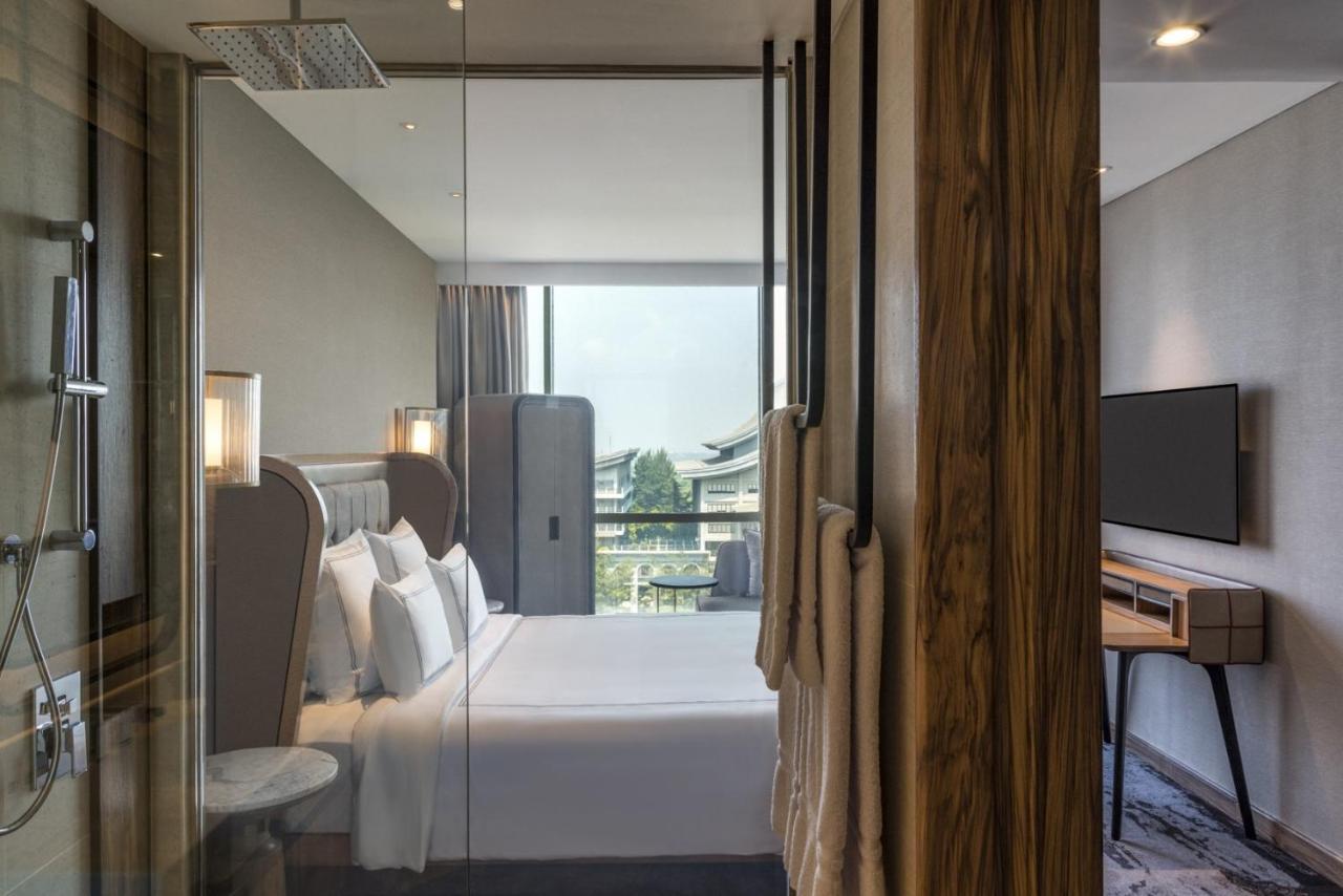 Swissotel Jakarta Pik Avenue Luaran gambar