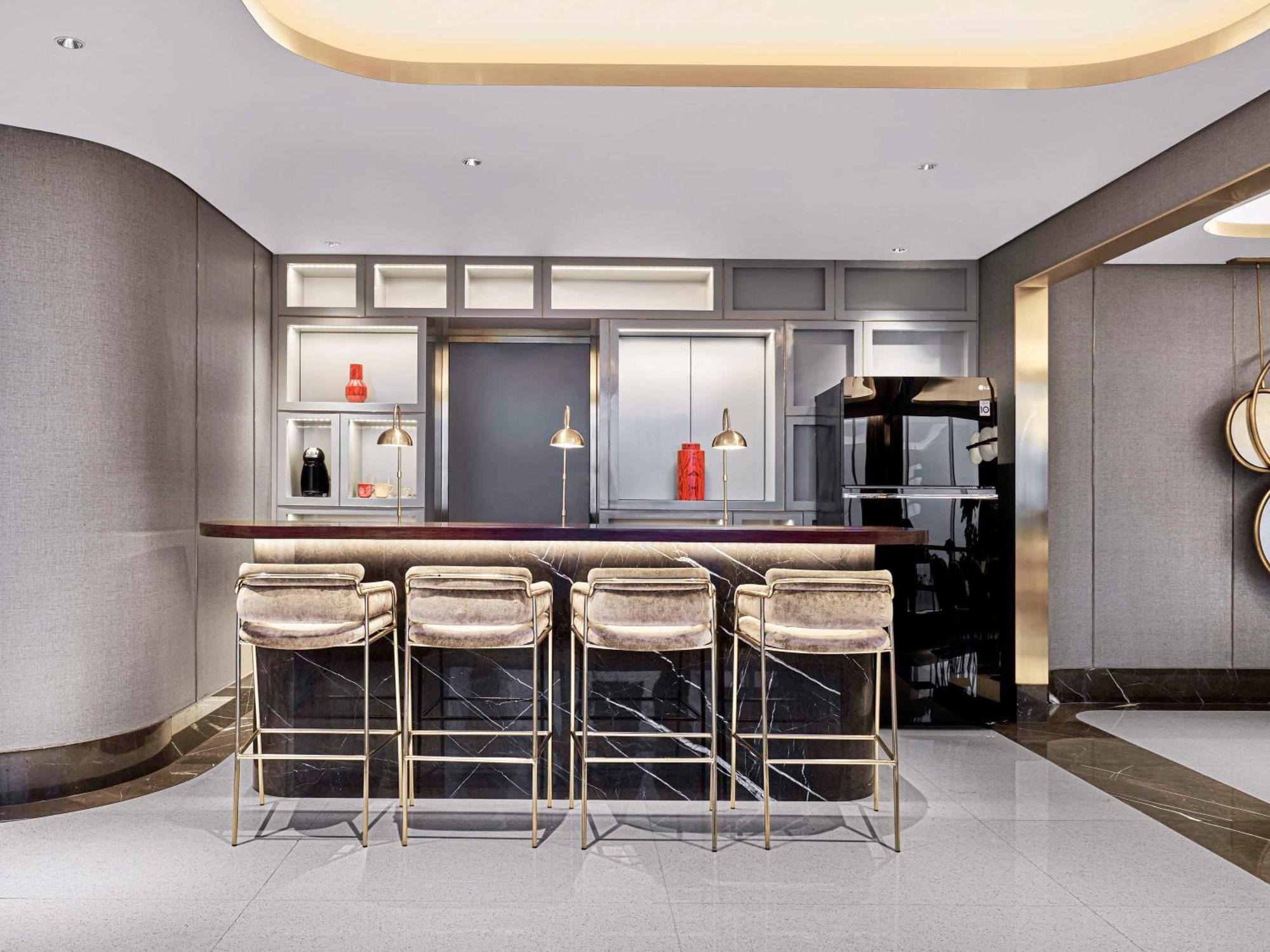 Swissotel Jakarta Pik Avenue Luaran gambar