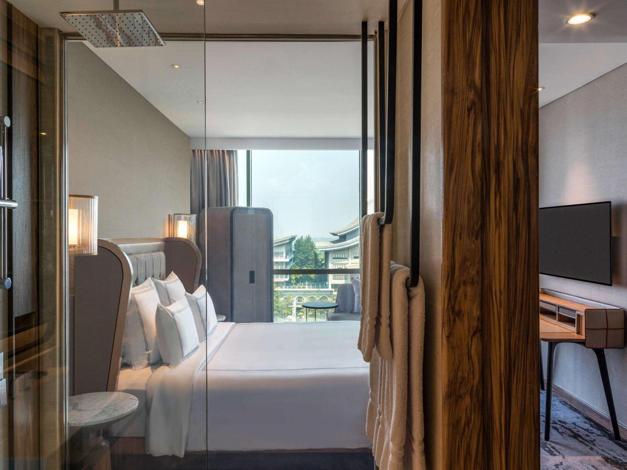 Swissotel Jakarta Pik Avenue Luaran gambar