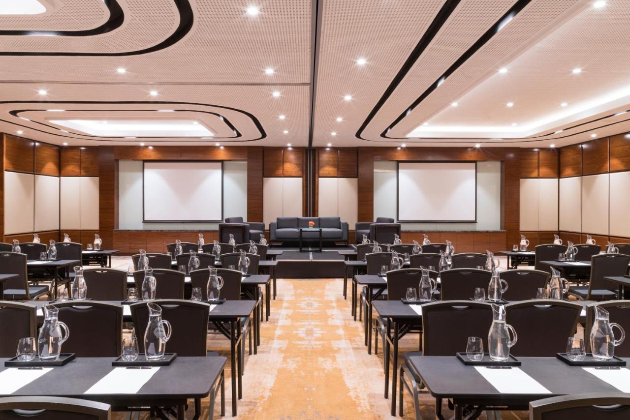 Swissotel Jakarta Pik Avenue Luaran gambar